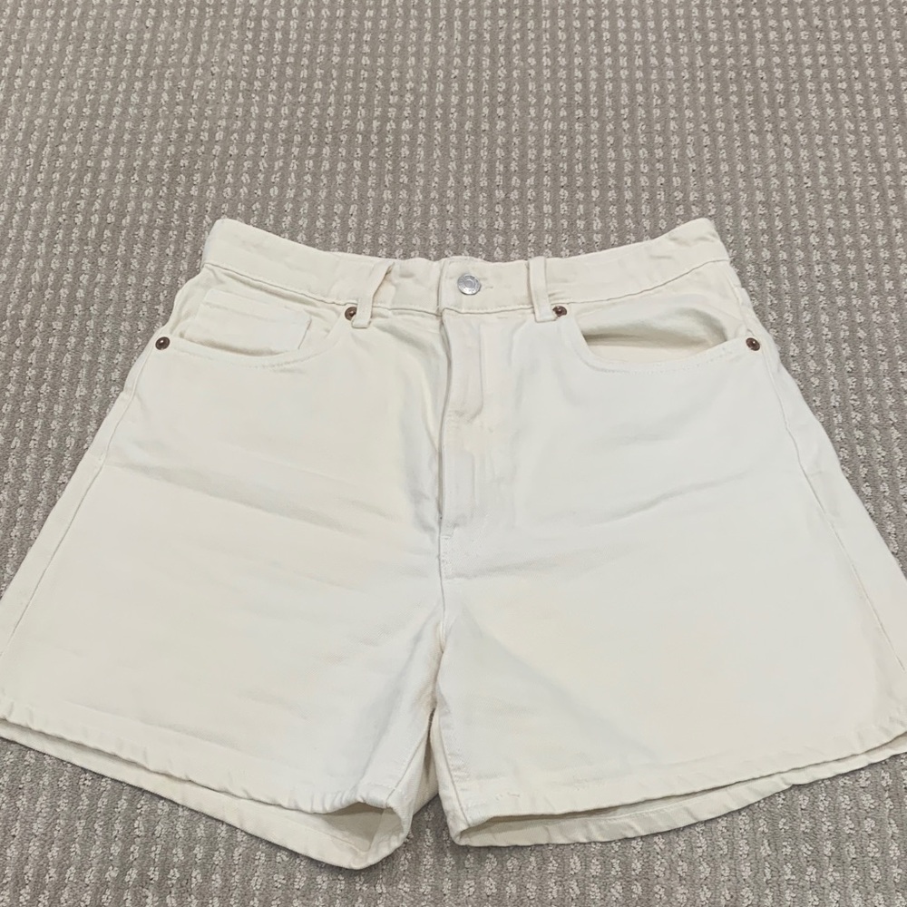 Zara High Waist Cream Shorts